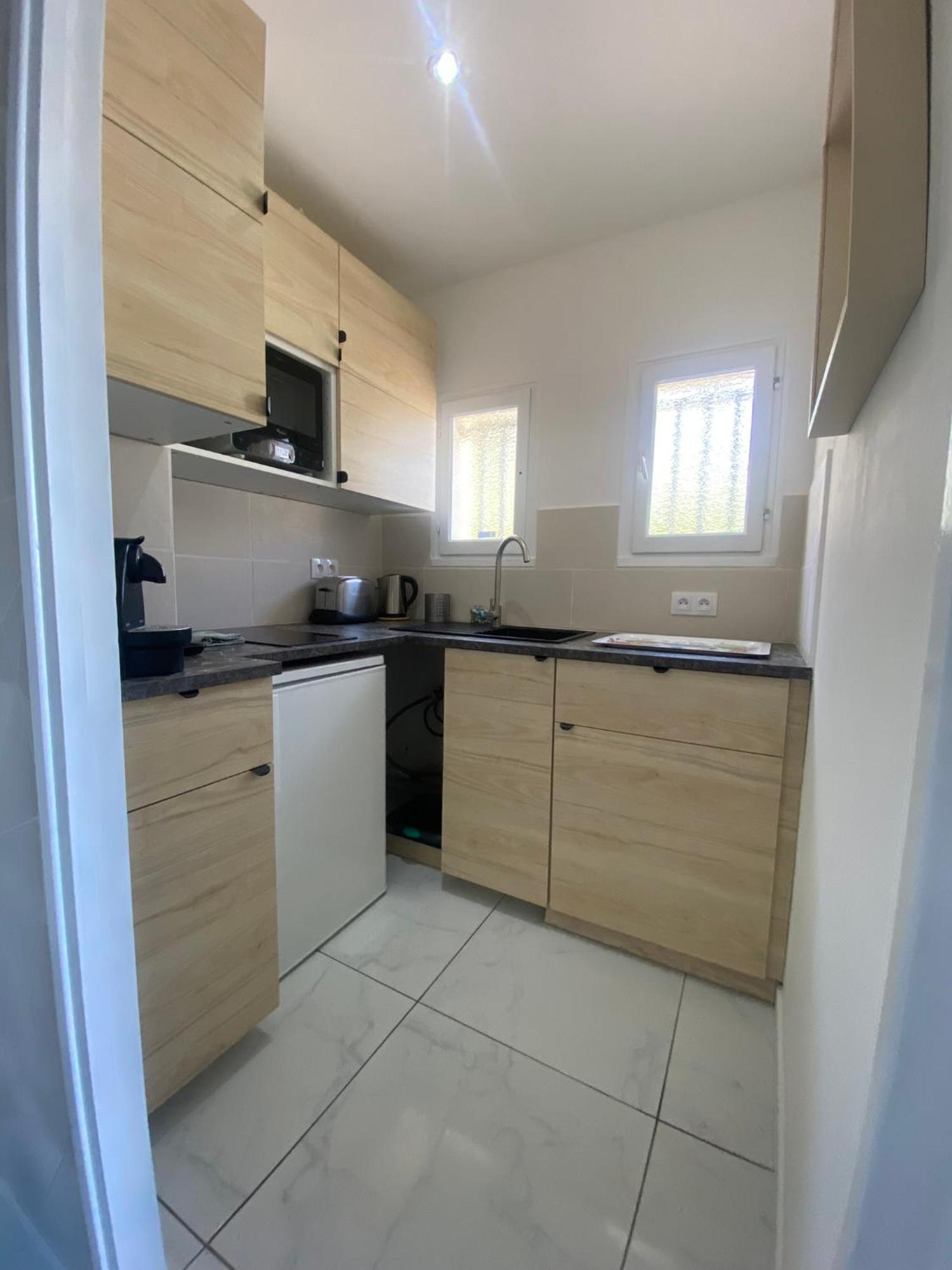 Appartement Cosy A Sanary Plage De Portissol-Climatise-Parking Prive Ngoại thất bức ảnh